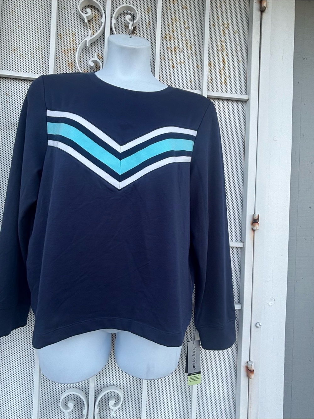 NWT Ideology Women’s XXL Navy Blue Chevron Long Sleeve Top Gentle Scoop Neck